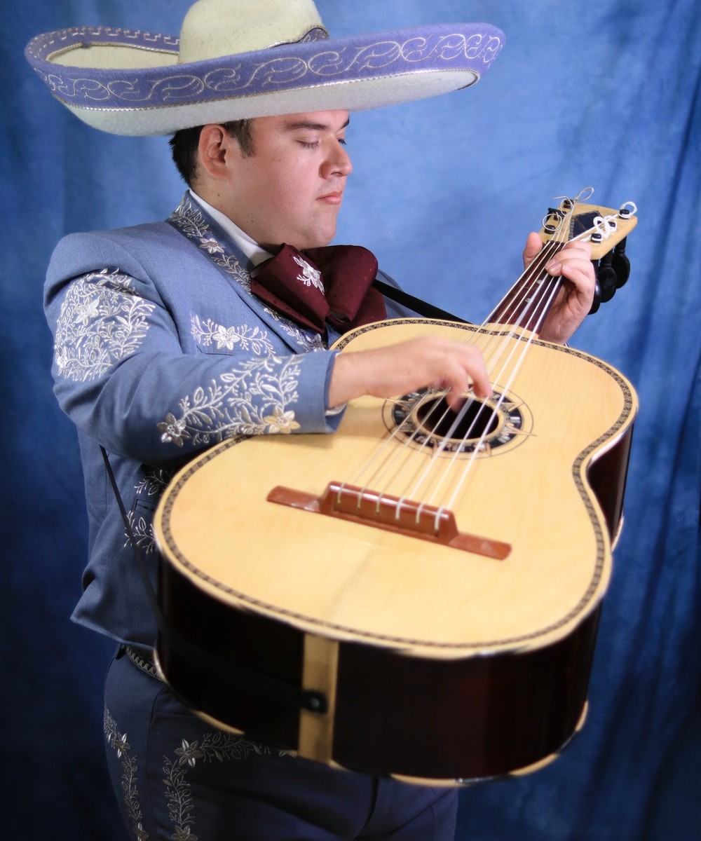 Guitarrón